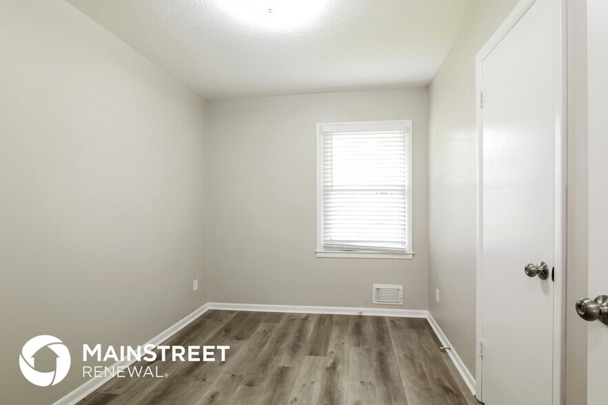 Building Photo - 14605 East 37th St S