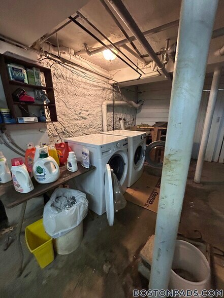 Building Photo - 101 Glenville Ave