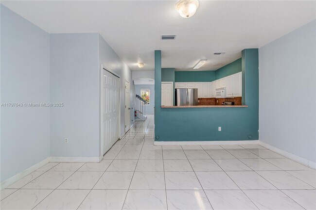 Building Photo - 5460 NW 107th Ave