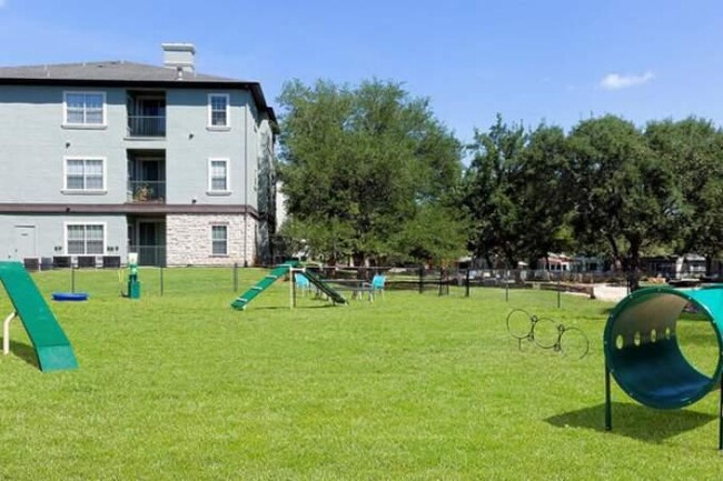 Building Photo - 1 bedroom in Austin TX 78730