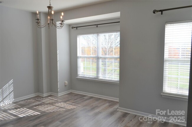 Building Photo - 16217 Peachmont Dr