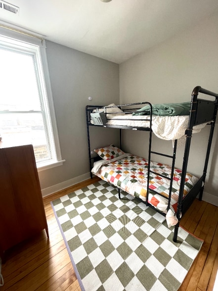 Building Photo - 3249 W Hirsch St