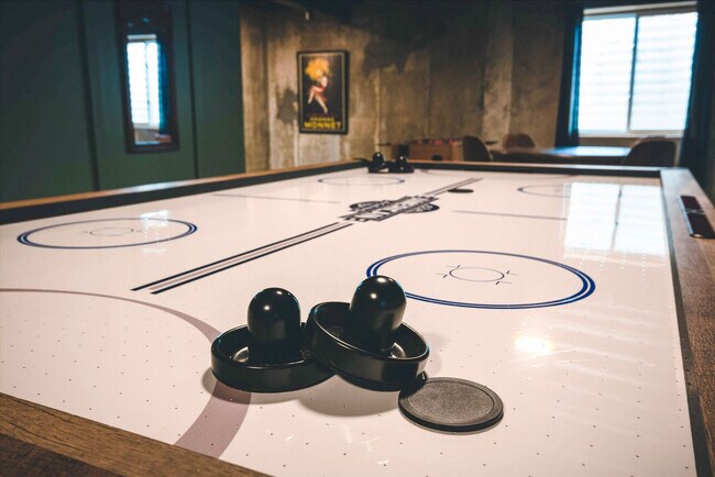 Building Photo - 344 Cajetan St