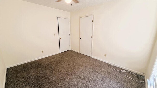 Building Photo - 4031 Sugar Mill Dr