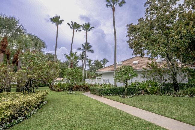 Building Photo - 504 Silverleaf Oak Ct