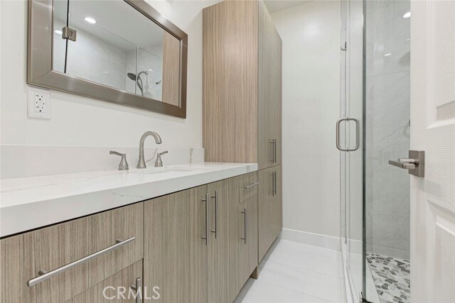 Building Photo - 13327 Strathern St