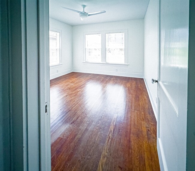 Building Photo - 1609 Kipling St