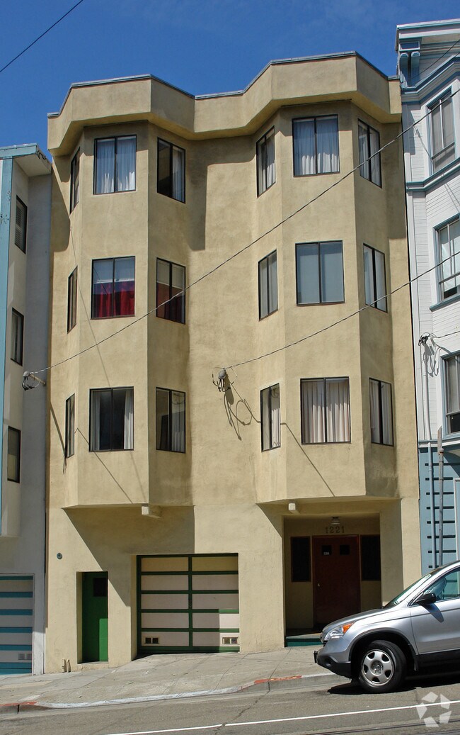 Primary Photo - 1221 Hyde St