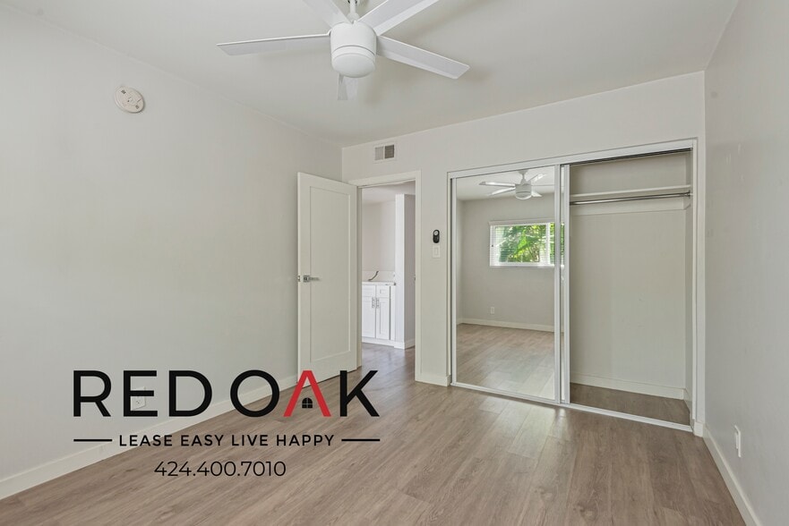 Building Photo - 1942 S Garth Ave