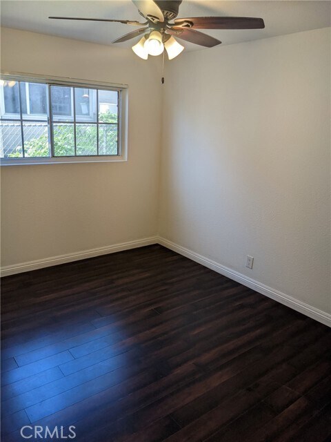 Building Photo - 1708 Pine Ave