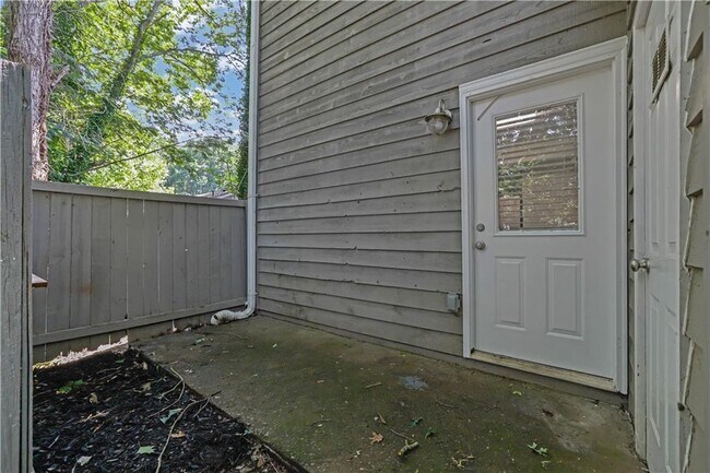 Building Photo - 4520 Coopers Creek Cir SE