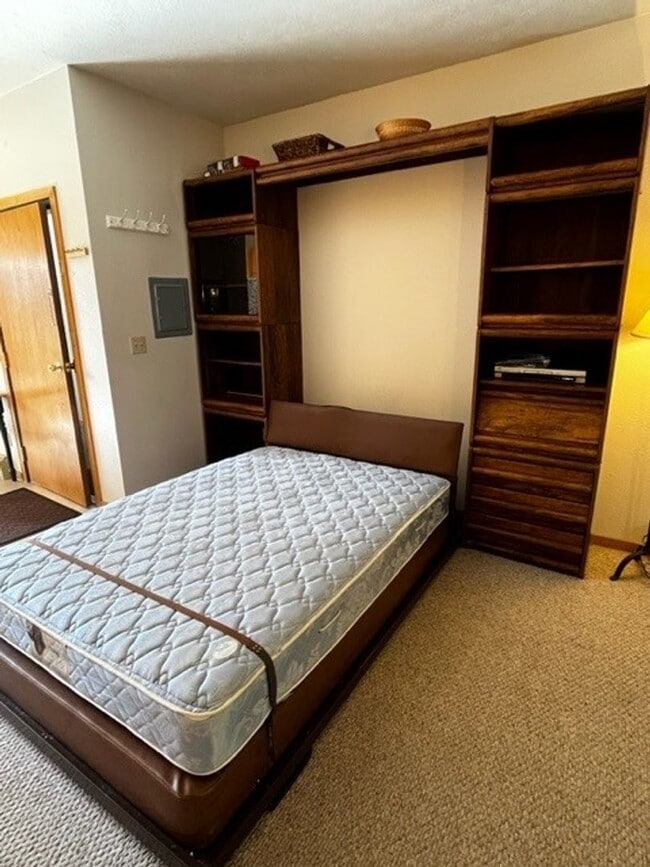 Building Photo - Long Term Rental- Timber Ridge Condos #504A