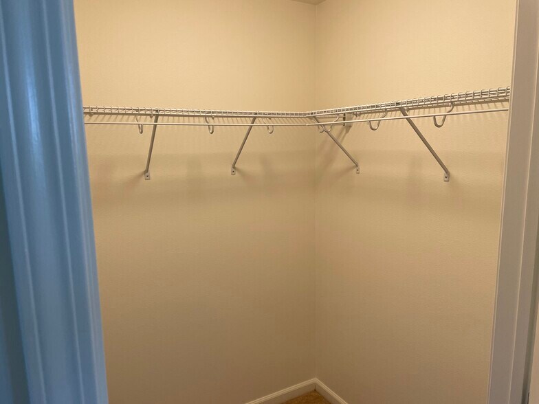 Building Photo - 1101 S Main St