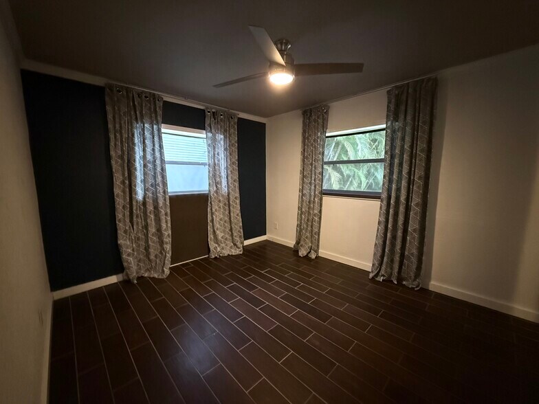 Building Photo - 414 Bywater Dr