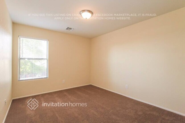 Building Photo - 12642 W Pasadena Ave