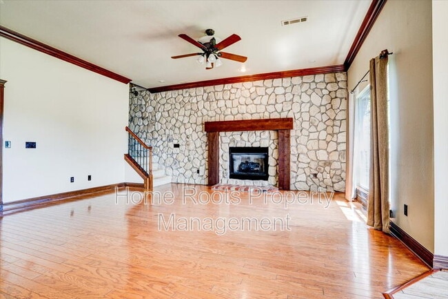Building Photo - 7135 Sunset Ridge Cir