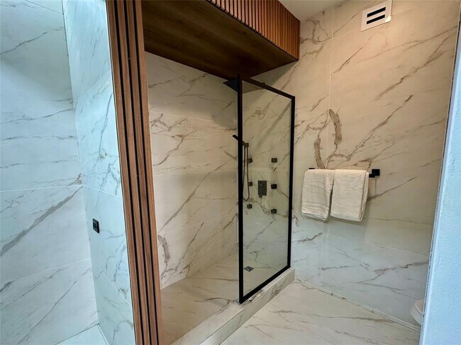 Building Photo - 651 Bering Dr