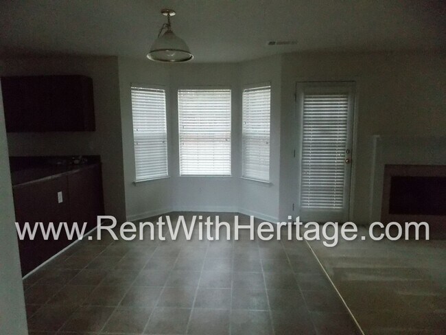 Building Photo - GORGEOUS 4 BEDROOM/2.5 BATH HOME!!!!................IN POPULAR VICKERS MILL SUBDIVISION.