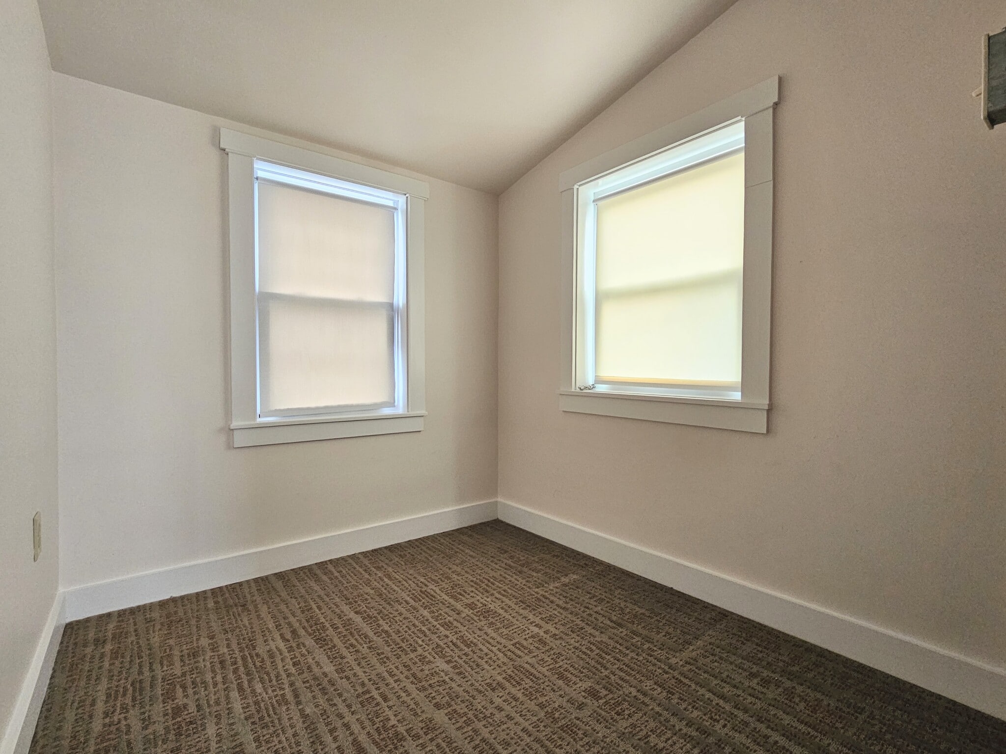 Building Photo - 32 N Farmersville Rd