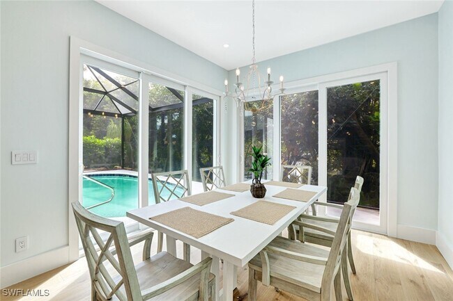 Building Photo - 2515 Royal Palm Ct