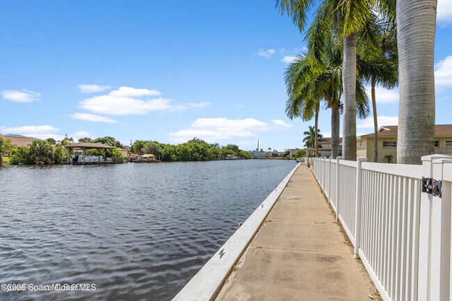 Building Photo - 250 N Banana River Dr