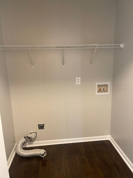 Building Photo - 3583 Brookstone Way