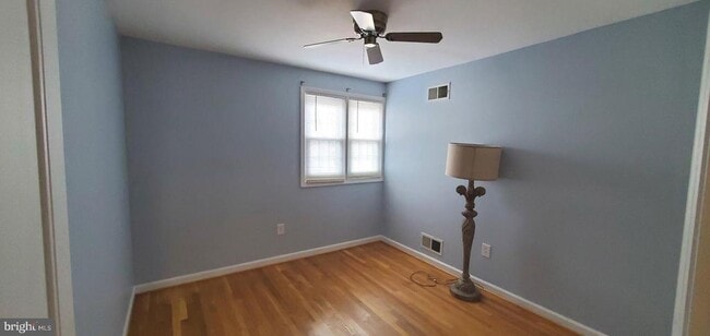 Building Photo - 2521 Farrier Ln