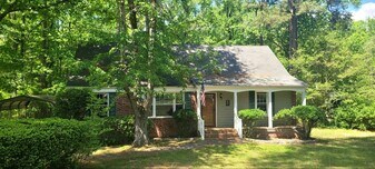 Building Photo - 412 Pagebrook Dr