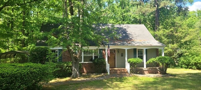 Building Photo - 412 Pagebrook Dr
