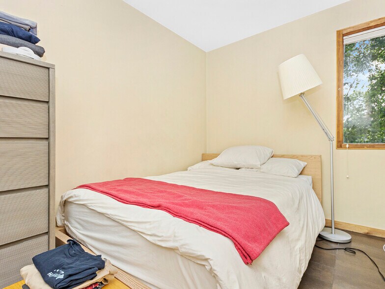 Building Photo - 170 Rawson Rd