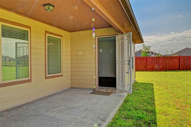 Building Photo - 9230 Mission Arbor Ln