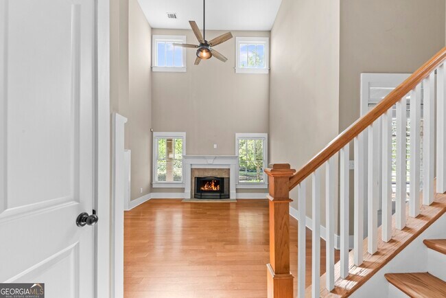 Building Photo - 135 Idlewilde Dr