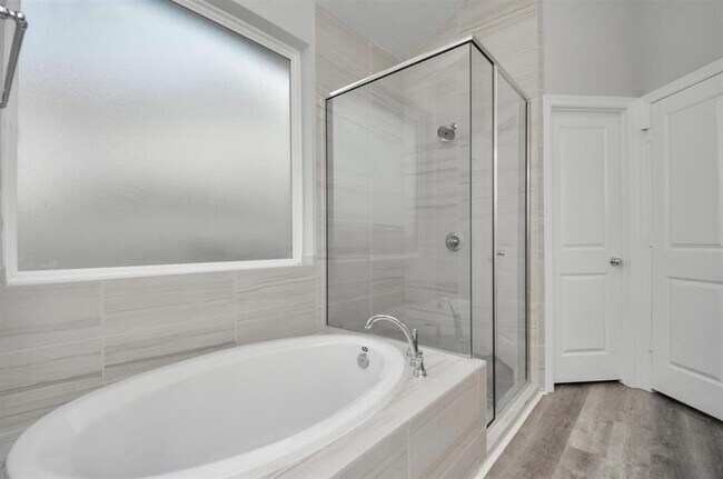 Building Photo - 8707 Morris Wds Dr