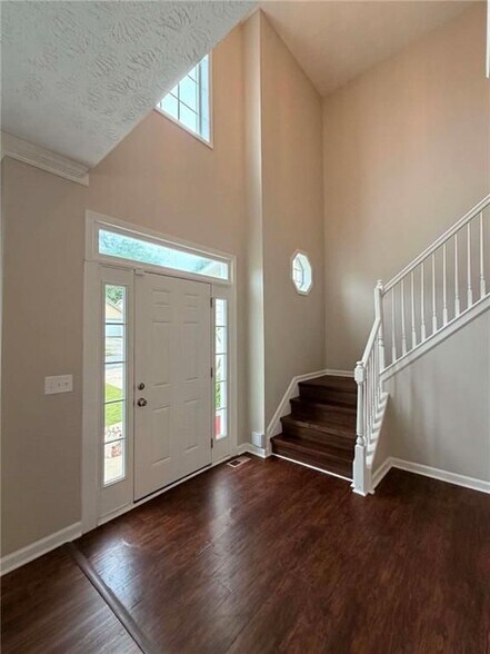 Building Photo - 2845 White Blossom Ln