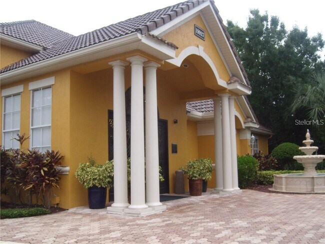 Building Photo - 8818 Villa View Cir