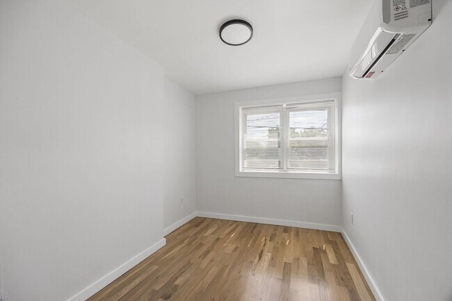 Building Photo - 294 Hoboken Ave