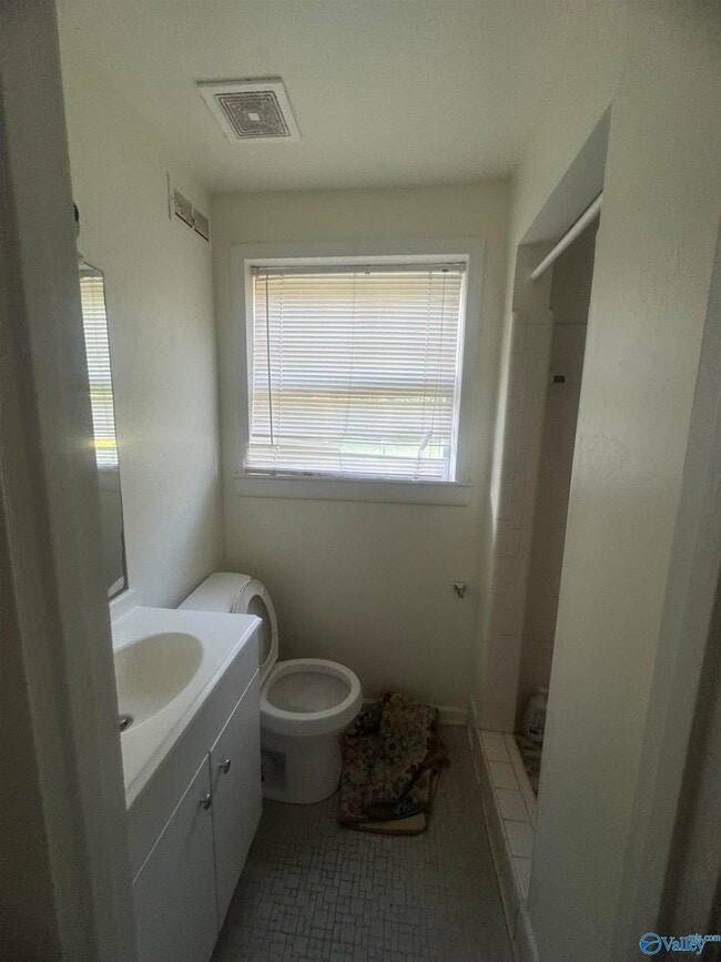 Building Photo - 4605 Broadmeadow Ln NW