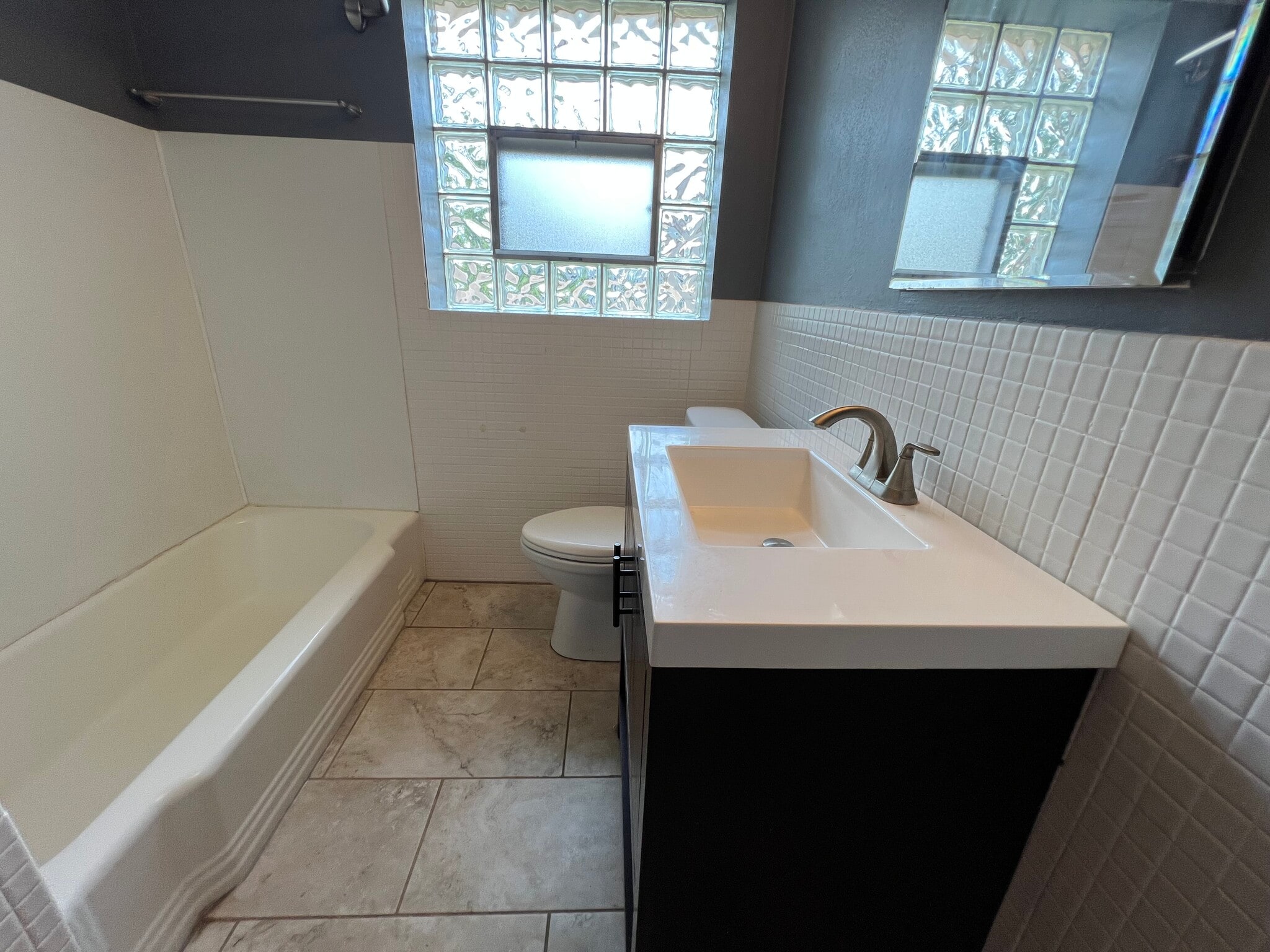 Building Photo - 1104 Ralph Ter