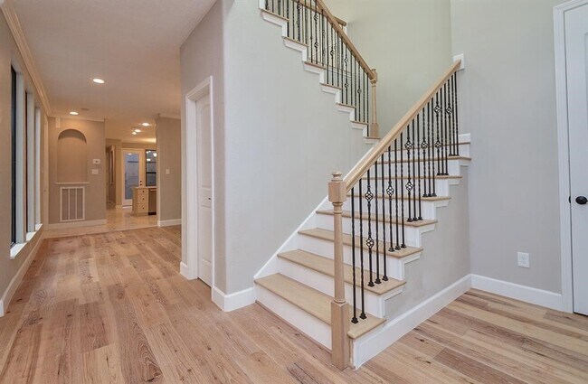 Building Photo - 15735 Tanya Cir