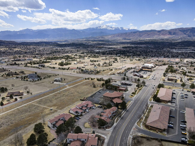 Building Photo - 2908 Camino Cielo Ct