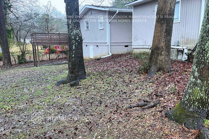 Building Photo - 2496 Montezuma Cir