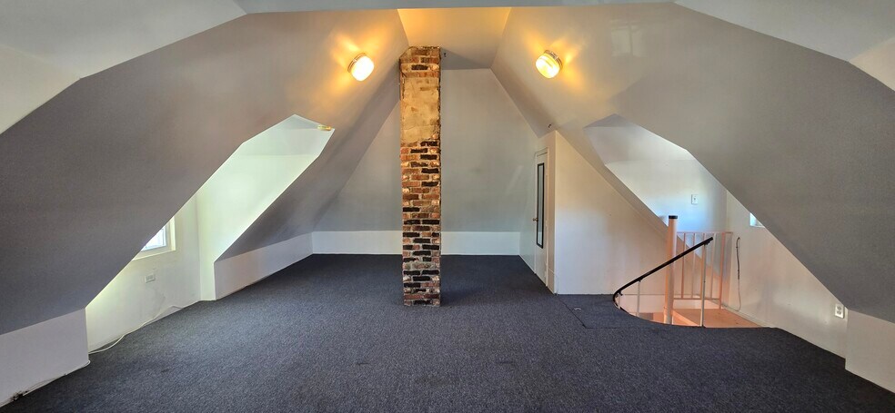 Building Photo - 8522 115th St