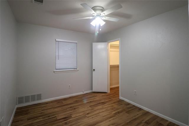 Building Photo - 2213 Shady Brook Dr