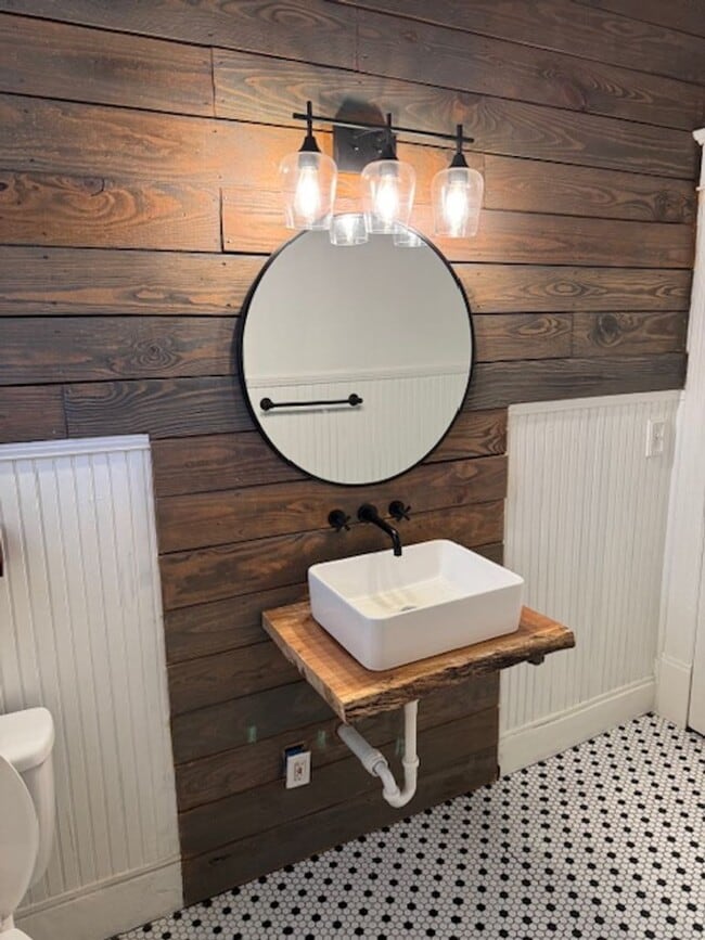 Building Photo - 416 W Montgomery St