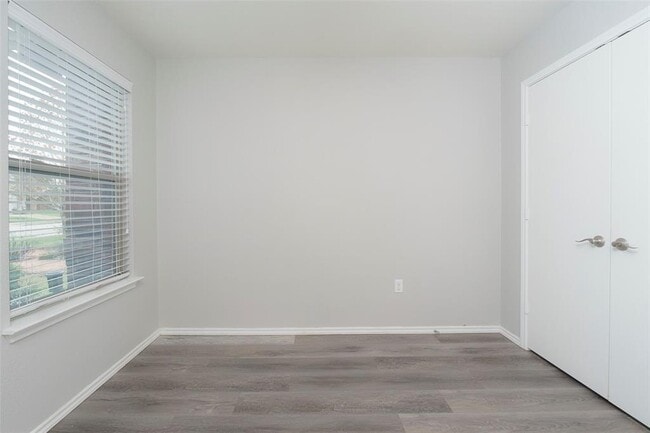 Building Photo - 11221 Kirkland Hill Path