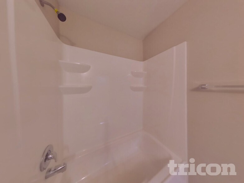 Building Photo - 310 Mistflower