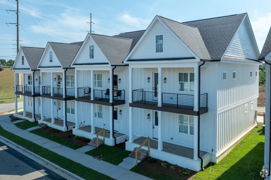 Primary Photo - Parkside Townhomes