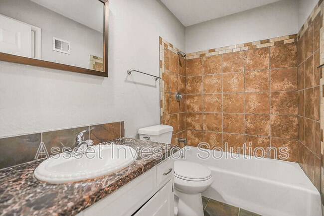 Building Photo - 11109 Delmar Ct