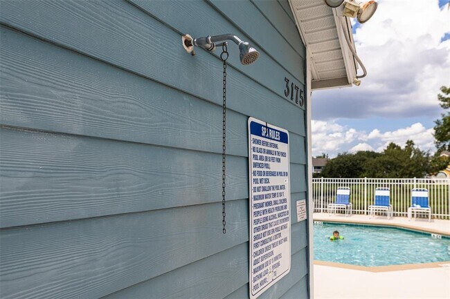 Building Photo - 8703 Knightsbridge Ct