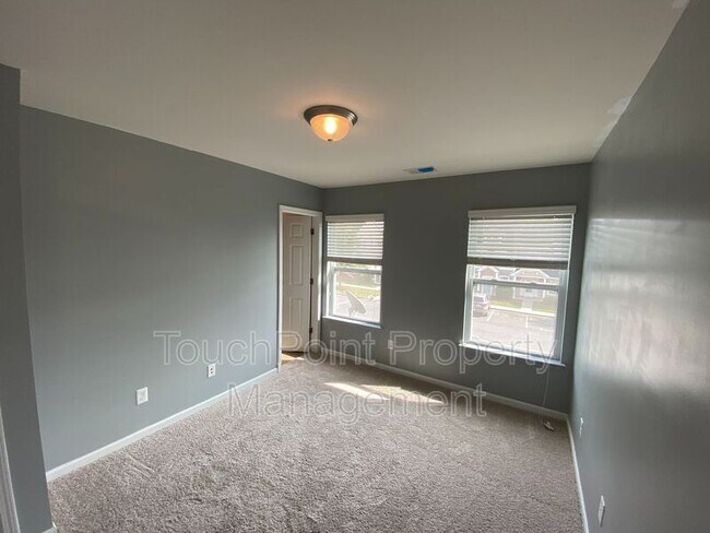 Building Photo - 9657 Turning Wheel Dr